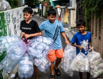 Atasi Masalah Sampah, Pemkot Bandung Ajak Warga Terlibat Program Bank Sampah