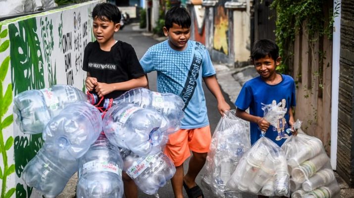 Atasi Masalah Sampah, Pemkot Bandung Ajak Warga Terlibat Program Bank Sampah