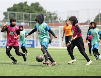 Ribuan pelajar ikuti kompetisi sepakbola putri  MilkLife Soccer Challenge-Kudus Series 3 2024