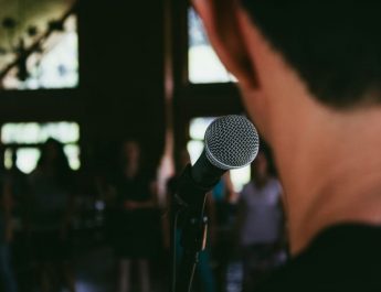 Ini Kiat Latihan Public Speaking Sederhana dari Dosen Komunikasi