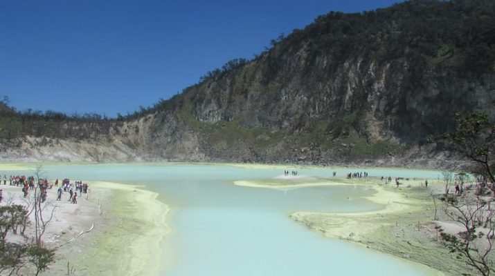 Wisata Kawah Putih Ciwidey Bandung, Sejuk Indahnya Bak Negeri Dongeng