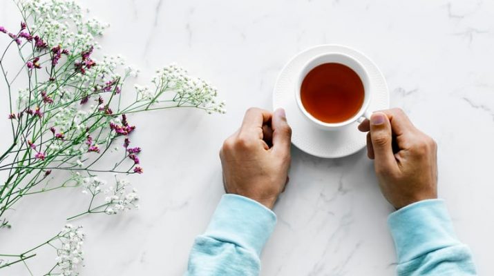 Rahasia Kesehatan, Manfaat Luar Biasa Minum Teh Pahit Setiap Pagi