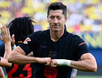 Dwigol Lewandowski warnai kemenangan Barcelona atas Villareal