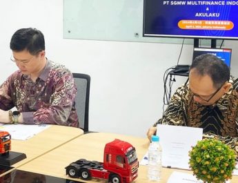 Perkuat Industri Otomotif, Wuling Finance Jalin Kerja Sama dengan Akulaku Finance Indonesia