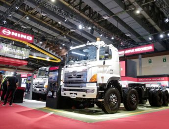 Hino Resmikan Fasilitas Uji KIR di GIICOMVEC 2024