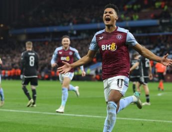 Aston Villa menang 3-0 di debut di Liga Champions