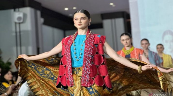 Batik Danar Hadi Rilis Koleksi Sekar Arumdati untuk Idul Fitri