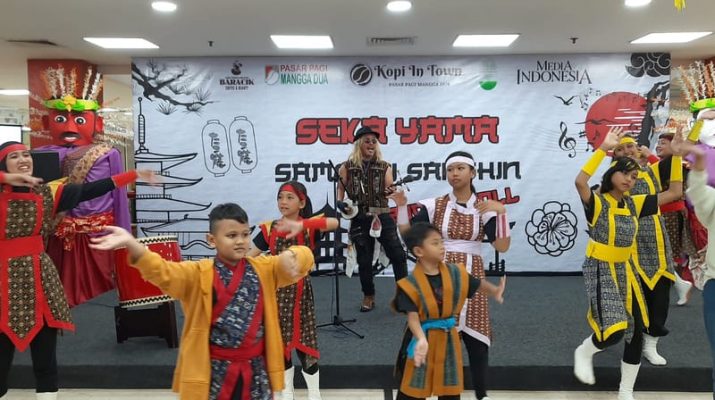 Musikus asal Jepang Seka Yama Terkesan dengan Tenun Ikat NTT