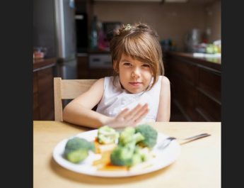 Ayah dan Ibu, Ini Tips Menghadapi Anak Picky Eater