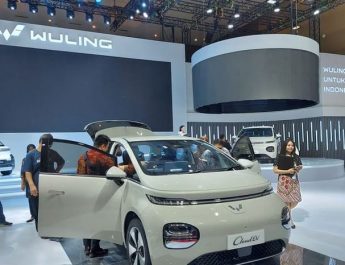 Perang Mobil Listrik di PEVS 2024