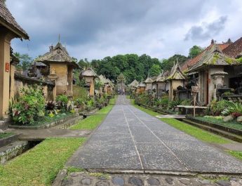 Wisata Desa Penglipuran Bali yang Mempesona