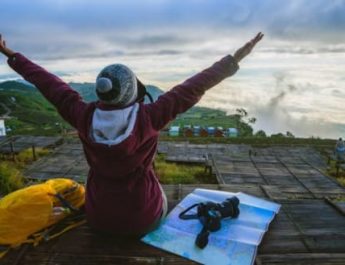 Ingin Solo Traveling yang Aman dan Nyaman? Ini Kiatnya