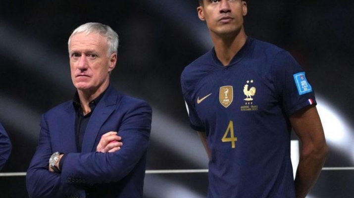 Varane Pensiun, Deschamp: Ia Akan Dikenang Sebagai Profesional yang Baik