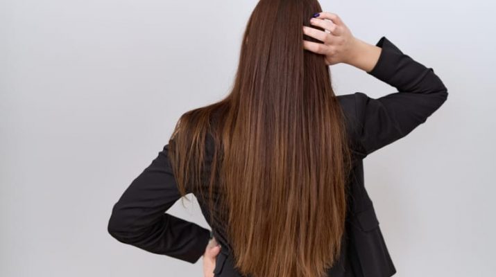 9 Cara Merawat Rambut Panjang untuk Perempuan