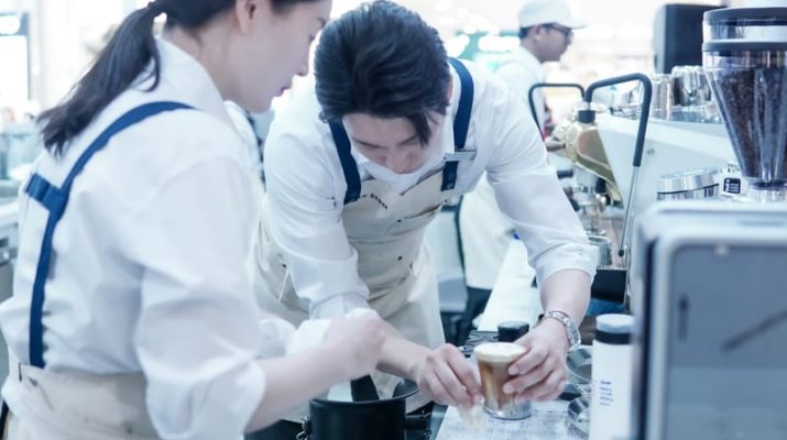 Begini Cara Unik Menikmati Kopi Susu ala Korea