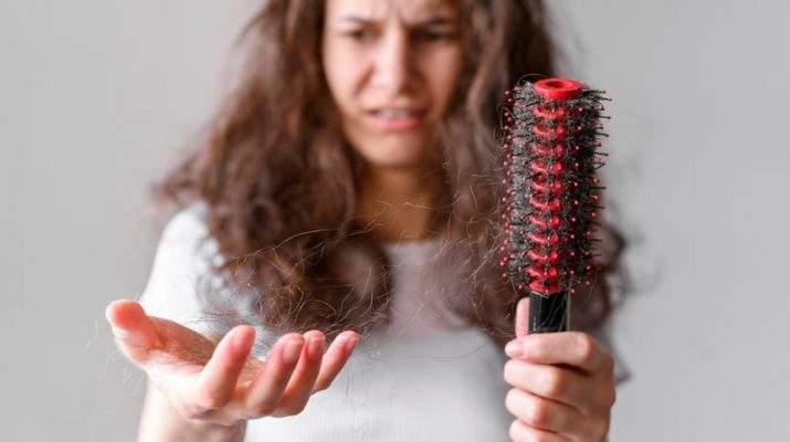 Ini Solusi dan Dampaknya pada Kesehatan Mental Terhadap Kerontokan Rambut