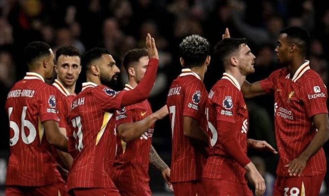 Liverpool pertahankan peringkat pertama klasemen Liga Inggris