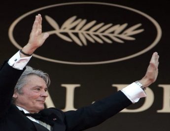 Aktor Legendaris Prancis Alain Delon Tutup Usia