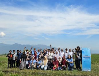 BRI Life Bantu Usaha Para Pengrajin Eceng Gondok di Waduk Rawa Pening