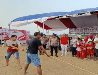 Aktivitas Masyarakat pada Perayaan HUT RI ke-78 Jadi Ajang Gotong Royong