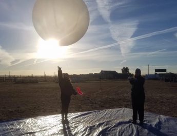 Uji Coba Balon Udara Temukan Gelombang Gravitasi Atmosfer Selama Gerhana Matahari Total