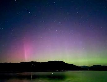 Langit Inggris Kembali Dihiasi Aurora Borealis