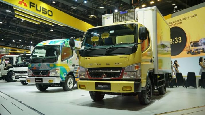 KTB Donasikan Mitsubishi Fuso Canter Euro 4 untuk SMK di Kalsel