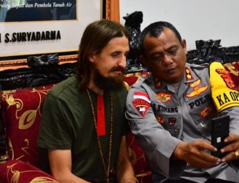 Kapten Philip Mark Mehrtens Dibawa ke Jakarta dengan Pesawat TNI AU