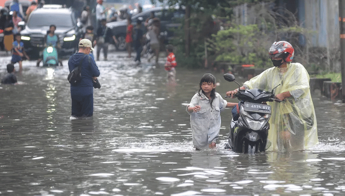 Hujan Deras, 4 RT di Jakarta Terendam Banjir