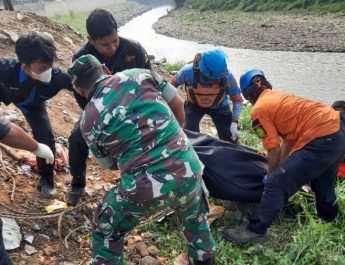 Aksi Polisi di Kali Bekasi Munculkan Dua Persoalan Sekaligus