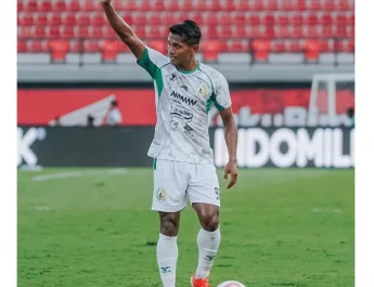 Bek kiri PSS Sleman Abduh Lestaluhu Absen Lama karena Cedera Ligamen