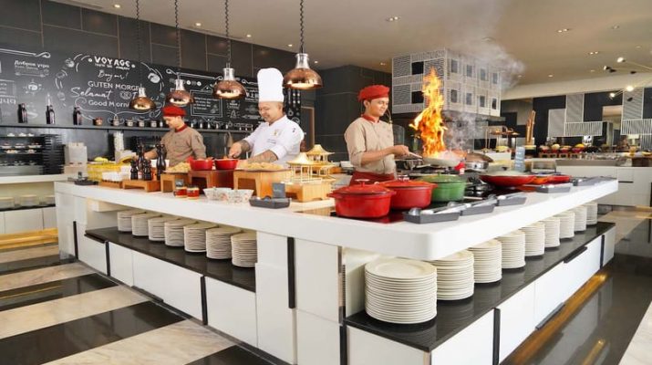 Vertu Harmoni Jakarta Hadirkan Buffet Akhir Pekan di Voyage Resto & Bar