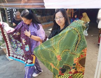 Batik: Simbol Jati Diri dan Warisan Budaya Indonesia yang Harus Dilestarikan