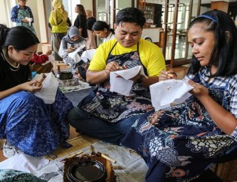 Ini Cara yang Bisa Anda Lakukan untuk Merayakan Hari Batik Nasional