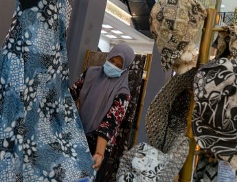 Promo Menarik Rayakan Hari Batik Nasional 2024