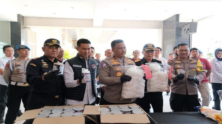 Bea Cukai dan Polda Jateng Gagalkan Penyelundupan 12 Kilogram Sabu dalam Barang Kiriman Pekerja Migran