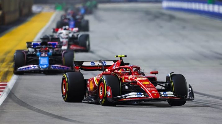 Carlos Sainz Ingin Raih Kemenangan Sebelum Tinggalkan Ferrari