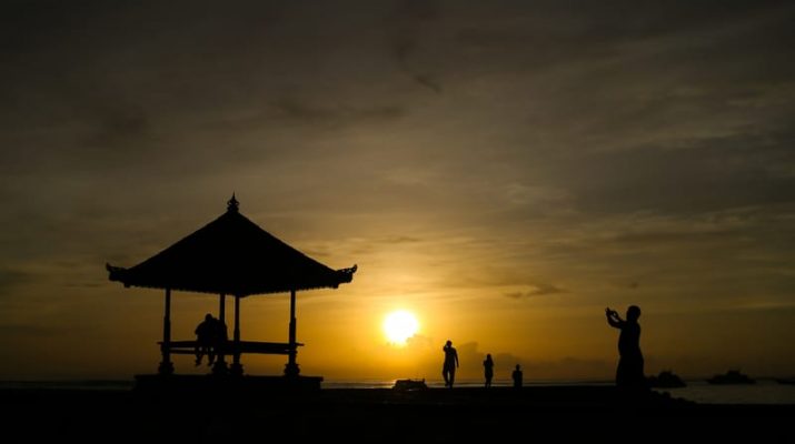 16 Rekomendasi Pantai di Bali yang Cocok untuk Nikmati Sunset dan Sunrise