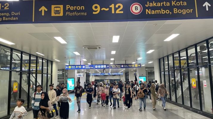 Sempat Terjadi Kepadatan Penumpang, Stasiun Manggarai Sudah Kembali Normal