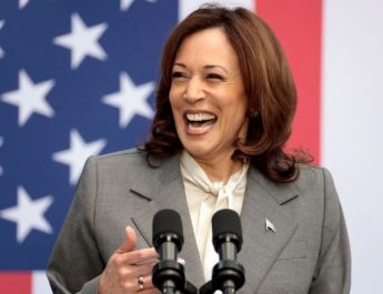 Kamala Harris Janjikan Bantuan bagi Korban Badai Helene