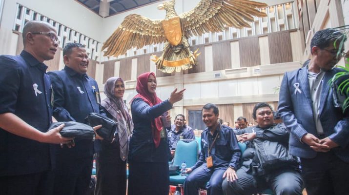 Selain Minta Naik Gaji, Hakim Minta Masyarakat Awasi Kinerja