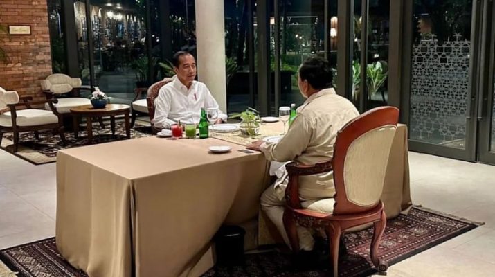 Makan Malam dengan Prabowo hingga 2 Jam, Jokowi: Diskusi Santai