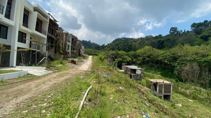 Pembangunan Perumahan Pramestha Mountain City Mangkrak, Konsumen Dikejar Tagihan Cicilan