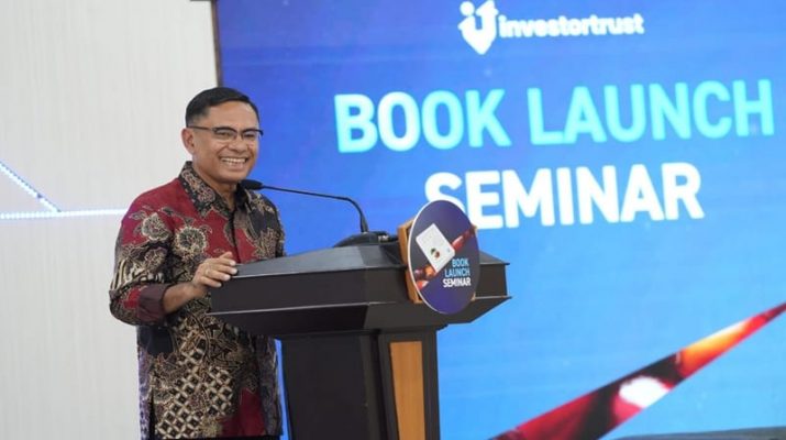 Saleh Husin Luncurkan Buku Hilirisasi Sawit, Cegah Middle Income Trap