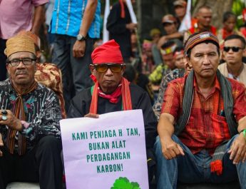 Tanpa Payung Hukum, Penghancuran Ruang Hidup Masyarakat Adat Terus Terjadi 