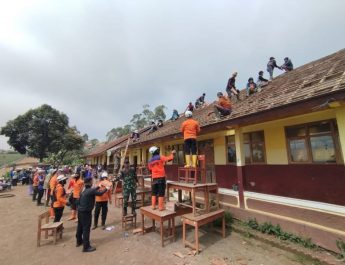 SDN 3 Barusari Dibangun Ulang, Yayasan Bakti Barito Gunakan Material Daur Ulang