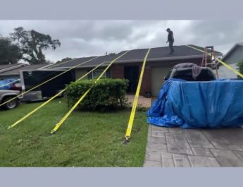 Viral, Rumah di Florida Selamat dari Badai Milton Berkat Diikat Tali Kontainer