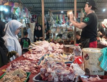 Harga Daging Ayam di Purwakarta Meroket