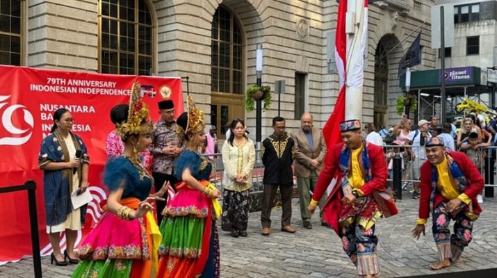 Setelah 110 Walikota, Bendera Merah Putih Dikibarkan Pertama Kali di Bowling Green, New York