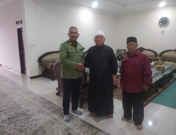 Pimpinan Pesantren Darul Maarif KH Sofyan Yahya Dukung Farhan jadi Wali Kota Bandung